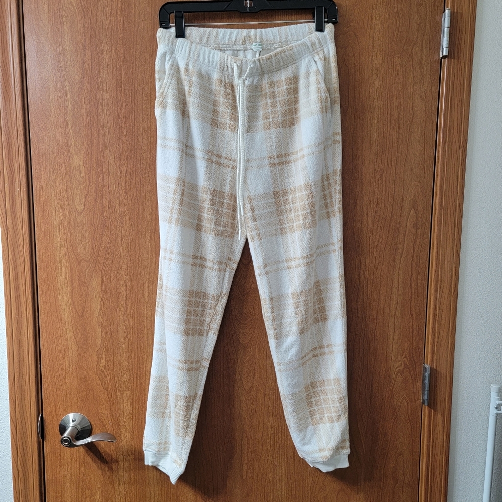 NWT Aerie Snowed-in Fleece Jogger Soft Muslin Cream Plaid Size Small